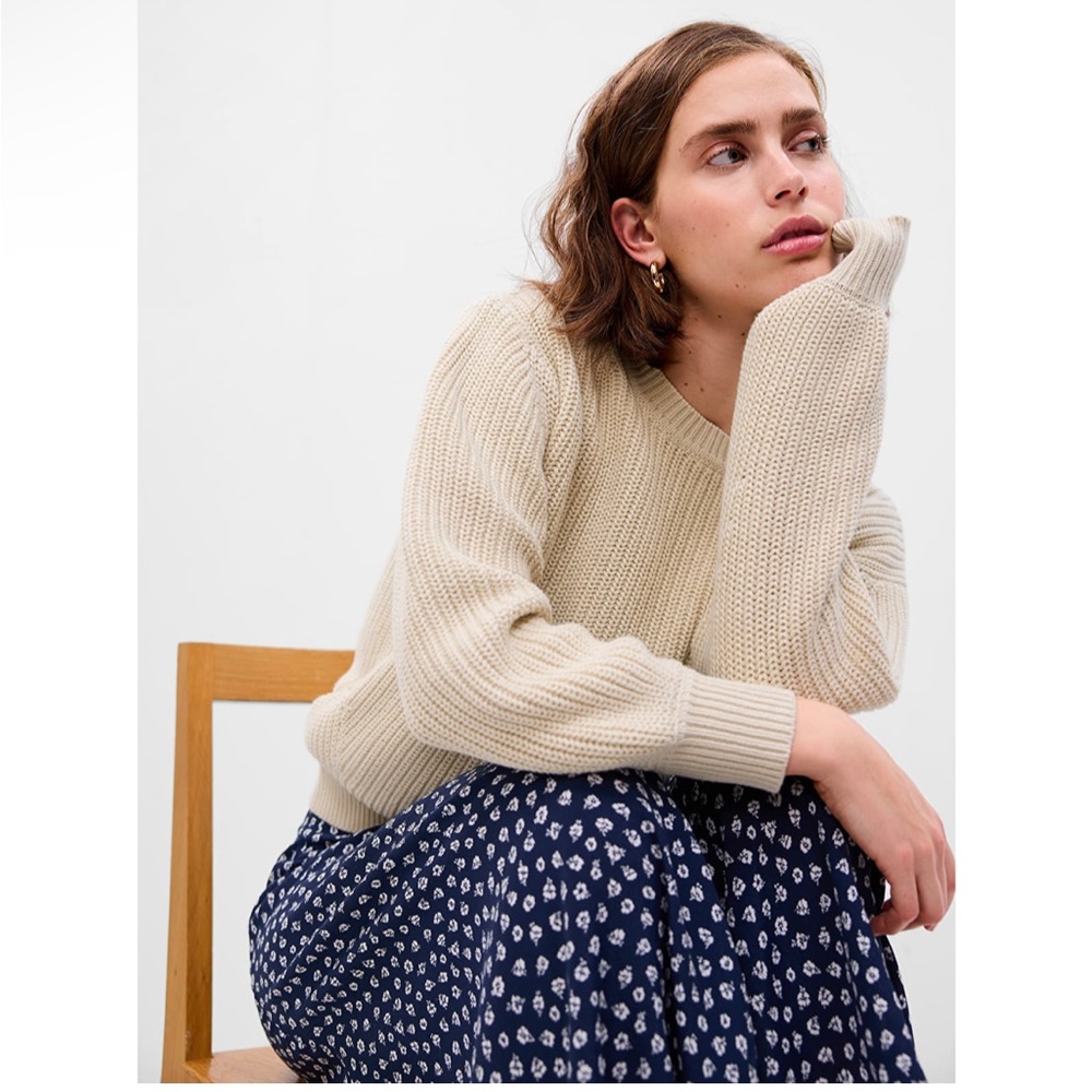 Gap Classic Cotton Chino Crewneck Sweater